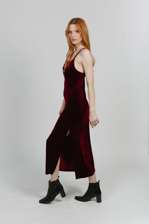 Felicia Burgundy Velvet Midi Dress